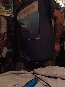 Twoslipperywhenwett online show from 11/12/25, 08:52