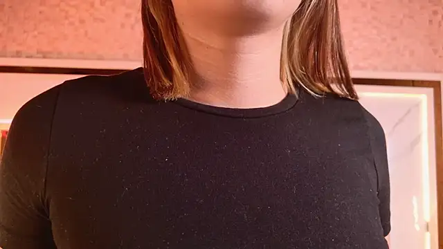 ambar rosse25 online show from 10/21/25, 11:33