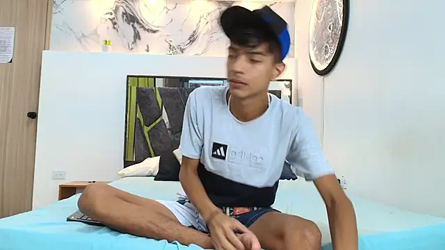 PRETTY SEX1 online show from 09/18/25, 07:10