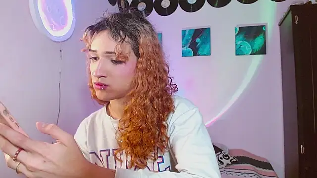 meghan devil  online show from 11/20/25, 02:12