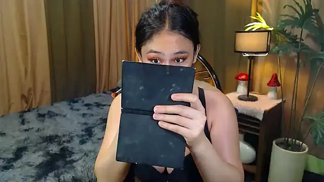 MALICIOUS EVA online show from 11/05/25, 10:43