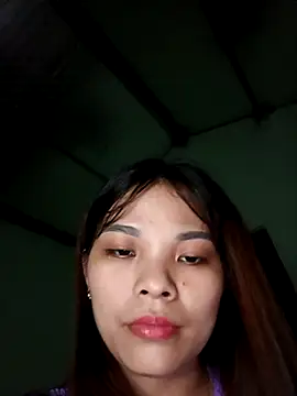 Snapshot of Ocnguyety chatting on 10/14/25, 12:50 Ocnguyety online show from 10/14/25, 12:50