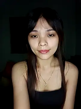 Snapshot of Ocnguyety chatting on 10/21/25, 01:56 Ocnguyety online show from 10/21/25, 01:56