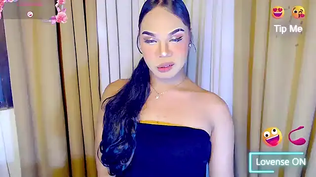 Snapshot of Dream_Mistress chatting on 10/12/25, 06:12 Dream Mistress online show from 10/12/25, 06:12