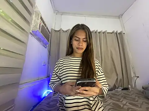 serpenthena goddess online show from 10/24/25, 04:42