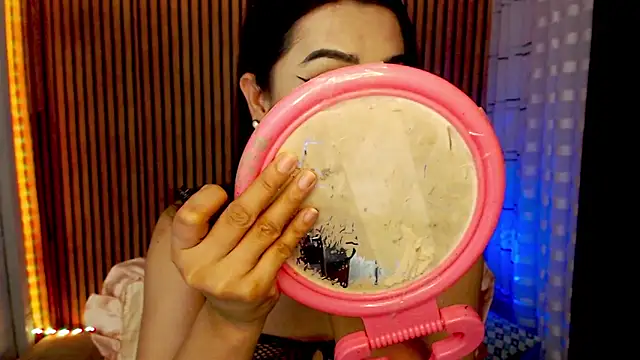 Snapshot of Fuckarat00 chatting on 09/13/25, 10:04 Fuckarat00 online show from 09/13/25, 10:04