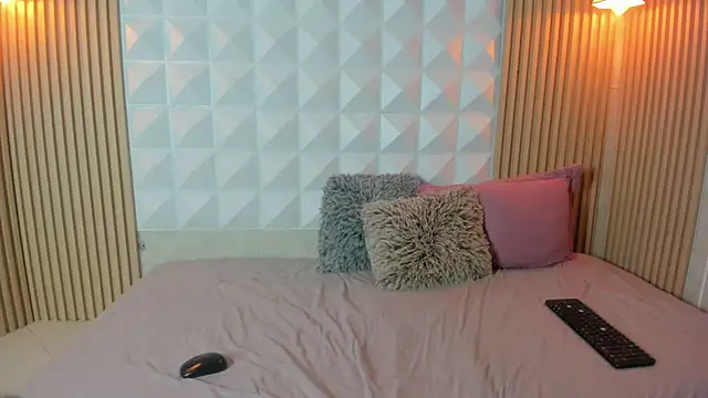 Antonella00  online show from 11/15/25, 05:38