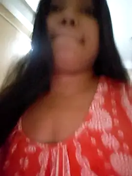 Snapshot of Milkybhabhi chatting on 10/01/25, 12:44 Milkybhabhi online show from 10/01/25, 12:44