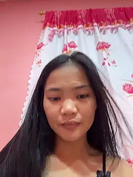 Snapshot of princess_janine chatting on 10/24/25, 02:02 princess janine online show from 10/24/25, 02:02