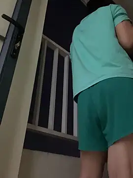 Snapshot of Mei-Mei89 chatting on 11/05/25, 10:10 Mei-Mei89 online show from 11/05/25, 10:10