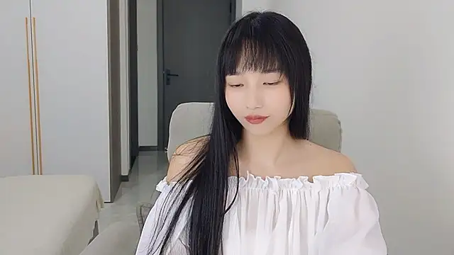 Snapshot of Lisa-3333 chatting on 09/27/25, 02:00 Lisa-3333 online show from 09/27/25, 02:00