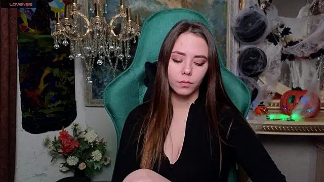 IvoryWood  online show from 10/29/25, 10:39