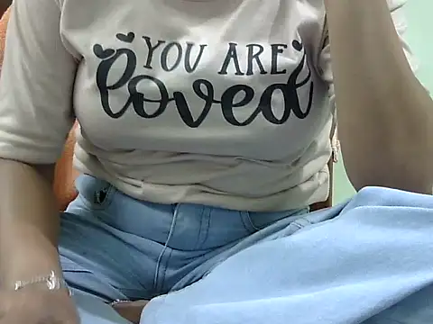 CHAMELI4747 online show from 10/28/25, 08:18