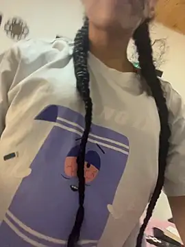 Snapshot of kitty_aikooo chatting on 11/16/25, 06:02 kitty aikooo online show from 11/16/25, 06:02