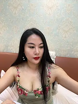 Snapshot of Candice888 chatting on 09/14/25, 08:35 Candice888 online show from 09/14/25, 08:35