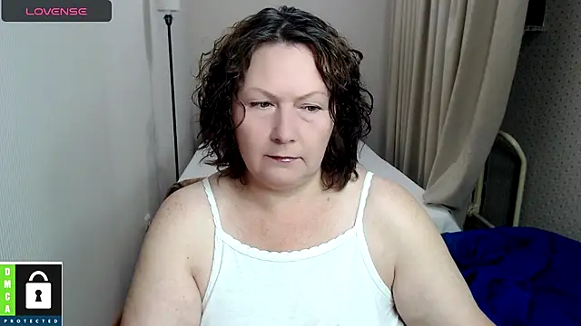 milf hornys online show from 09/26/25, 04:44