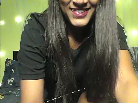 Snapshot of mickle_james chatting on 11/07/25, 04:51 mickle james online show from 11/07/25, 04:51