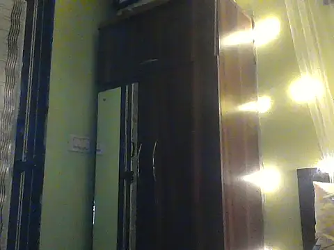 Snapshot of mickle_james chatting on 11/10/25, 08:19 mickle james online show from 11/10/25, 08:19