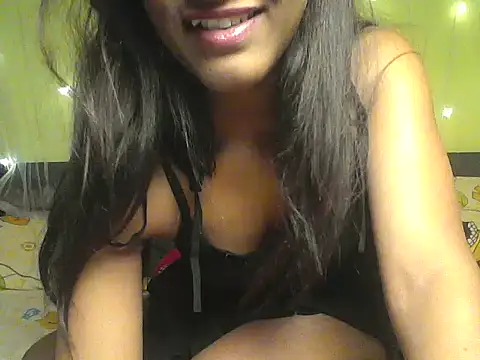 Snapshot of mickle_james chatting on 11/13/25, 07:13 mickle james online show from 11/13/25, 07:13