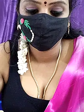 Snapshot of yoga-mithraa chatting on 11/05/25, 04:40 yoga-mithraa online show from 11/05/25, 04:40