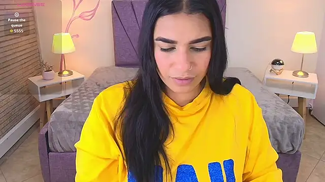 Lia Blake  online show from 10/17/25, 12:08