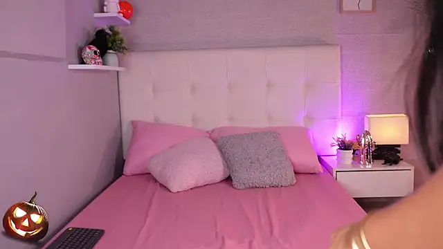 barbaramarmol online show from 10/31/25, 12:50