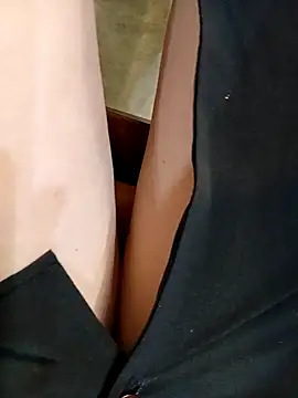 Jessical--Li online show from 10/26/25, 02:28