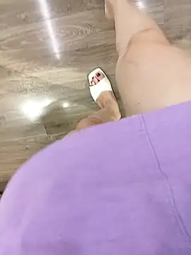 Jessical--Li online show from 11/15/25, 04:43