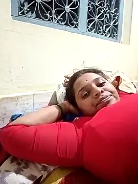 Hot crety online show from 10/08/25, 03:53