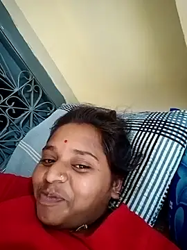 Hot crety online show from 11/02/25, 06:38