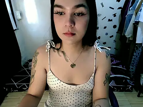 Snapshot of Moiraine_Sedai chatting on 10/14/25, 11:38 Moiraine Sedai online show from 10/14/25, 11:38