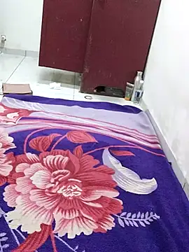 Snapshot of sneha_bebo chatting on 10/18/25, 05:03 sneha bebo online show from 10/18/25, 05:03