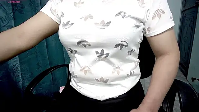  Sara 768 online show from 11/14/25, 10:14