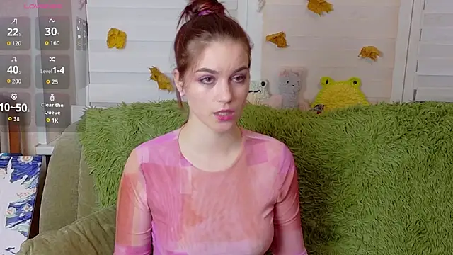 ElzaBlis online show from 10/31/25, 02:18