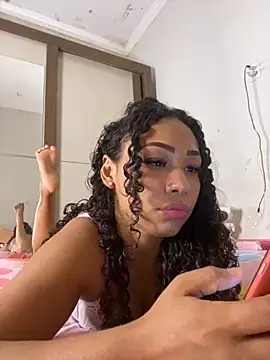 jhennyfer online show from 09/13/25, 05:07