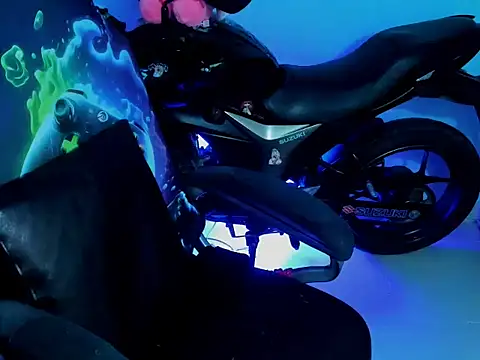 Snapshot of zeus_7777 chatting on 10/06/25, 09:45 zeus 7777 online show from 10/06/25, 09:45