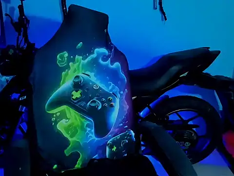 Snapshot of zeus_7777 chatting on 10/08/25, 12:25 zeus 7777 online show from 10/08/25, 12:25