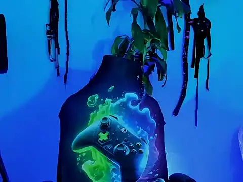 Snapshot of zeus_7777 chatting on 10/24/25, 07:27 zeus 7777 online show from 10/24/25, 07:27