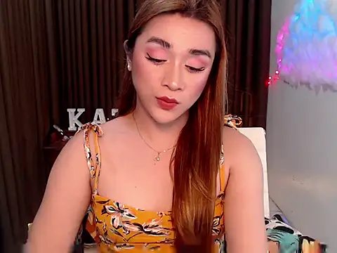 Snapshot of Kitty_Kath699 chatting on 09/26/25, 12:03 Kitty Kath699 online show from 09/26/25, 12:03