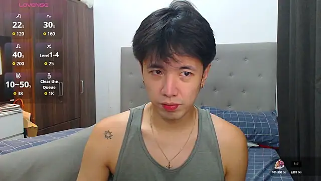 Addictiveboi online show from 10/06/25, 01:58