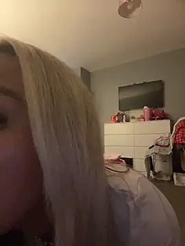 EllieMaeBaby online show from 11/16/25, 05:40