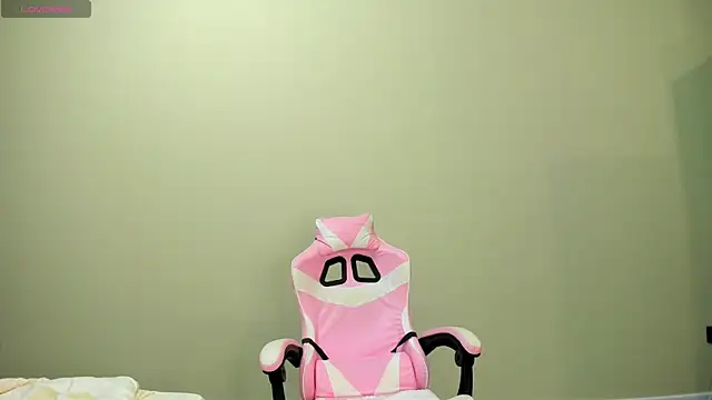 Snapshot of obokozu_mai chatting on 11/09/25, 04:33 obokozu mai online show from 11/09/25, 04:33