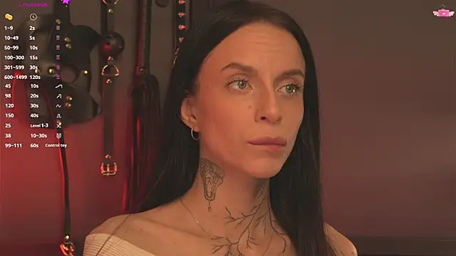 livia starwars online show from 09/08/25, 09:36