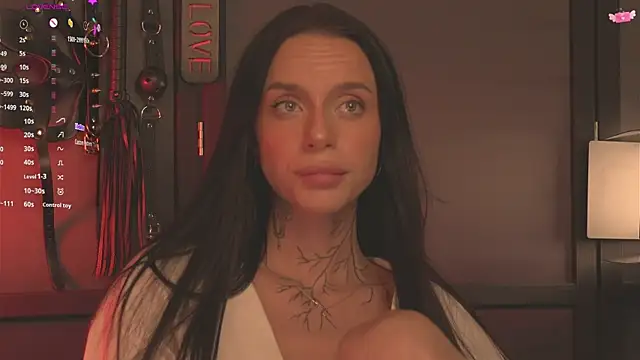 livia starwars online show from 09/18/25, 09:39