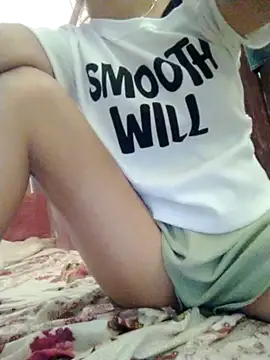 Snapshot of daisy_will chatting on 10/28/25, 01:20 daisy will online show from 10/28/25, 01:20