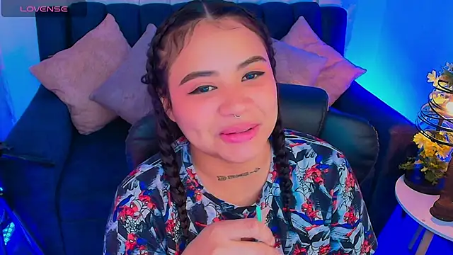 Snapshot of nicemiiaa7_ chatting on 09/26/25, 03:10 nicemiiaa7 online show from 09/26/25, 03:10