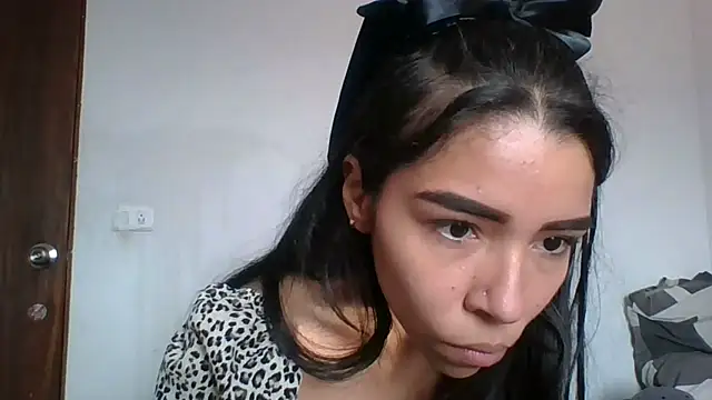 Snapshot of Candy_Grey28 chatting on 10/01/25, 02:45 Candy Grey28 online show from 10/01/25, 02:45