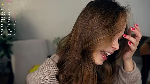 OdellaGillingham online show from 10/13/25, 06:41