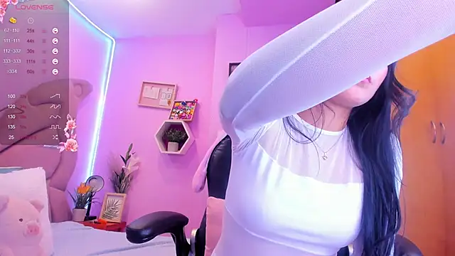 EmmaAnturin online show from 10/29/25, 10:11