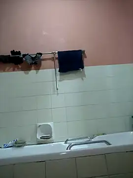 Kateera1 online show from 10/17/25, 06:43